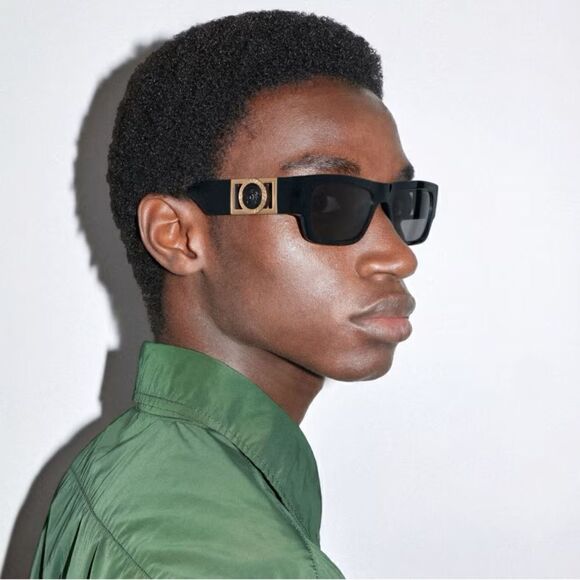 BRAND NEW VERSACE VE4416U GB1/81 Black/Polarized Dark Grey Unisex Sunglasses main image 9